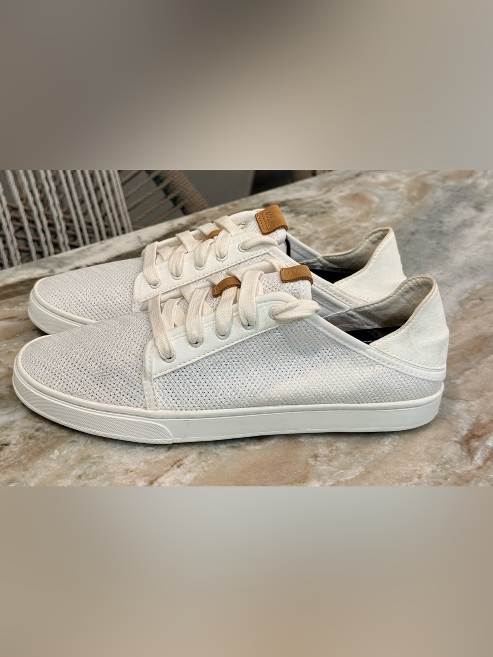 Women’s OLUKAI Pehuea Li sneakers- Size 9 - Picture 2 of 8